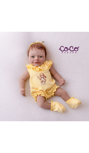 Anuk Chocolate rizado ojos verdes Piel oscura