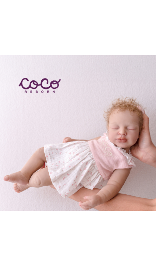 Galilea Dreams castaño claro rizado piel oscura