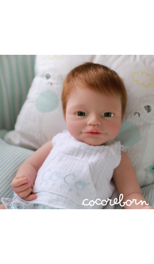 Anuk Niño Castaño Claro Ojos Verdes