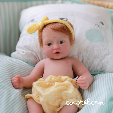 Moly Pelirroja Ojos Verdes